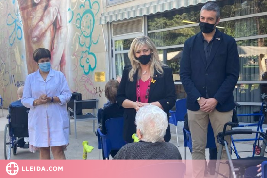 La consellera de Drets Socials visita una residència de Lleida per traslladar el seu suport a familiars i treballadors del centre