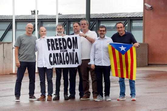 ⏯️ Surten de les presons els nou líders independentistes després de la concessió dels indults