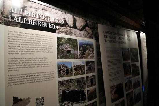 La mostra 'Tota pedra fa paret' reivindica l'arquitectura de pedra seca