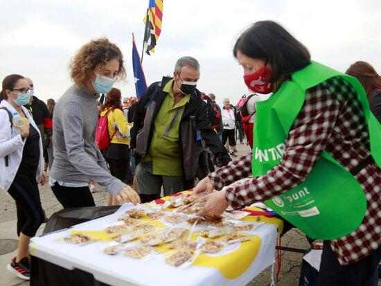 Centenars de persones reivindiquen el llegat de l'1-O en la Marxa de Ponent