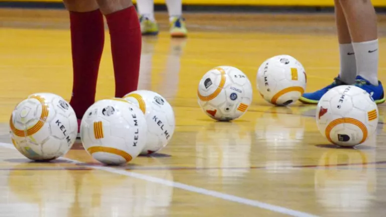 La FCF aprova el retorn del futbol i futbol sala al desembre