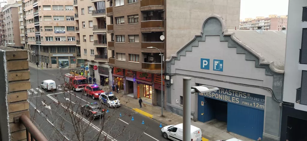 ⏯️ Una fuita de gas obliga a desallotjar un edifici de Príncep de Viana
