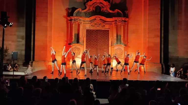 Un centenar de participants en la 1a Mostra d'Escoles de Dansa a Tàrrega