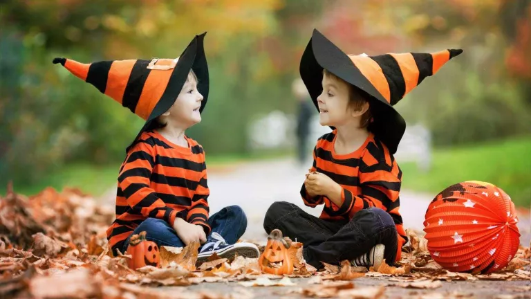 Consells per evitar riscos amb les disfresses i maquillatges de Halloween