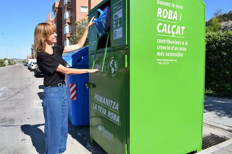 Humana recupera a la província de Lleida 140 tones de tèxtil per a fins socials