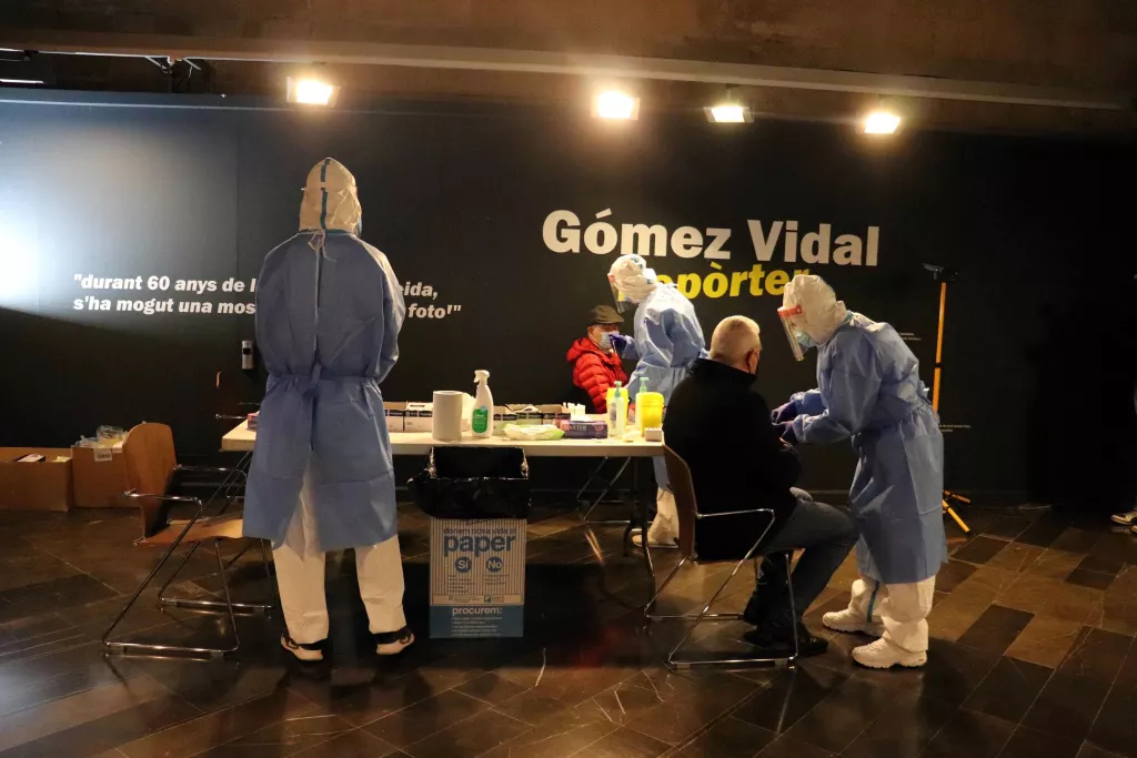 L’Institut d’Estudis Ilerdencs acull avui nous cribatges de tests ràpids del coronavirus