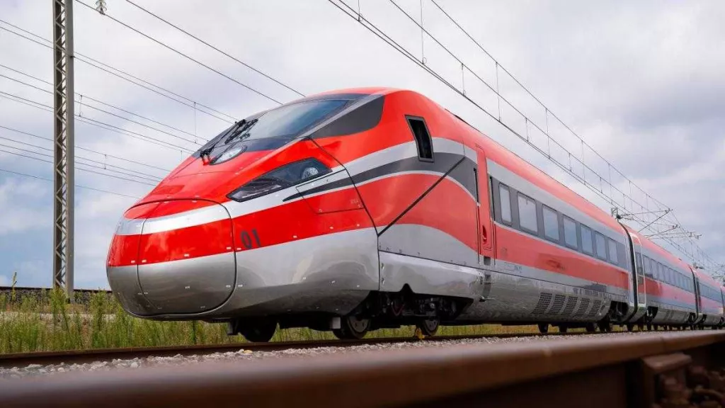 ⏯️ Un nou tren d'alta velocitat competirà amb AVE i AVLO