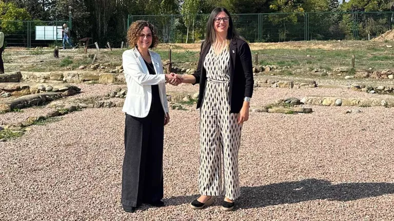 Acord entre Cultura i la Paeria de Balaguer per recuperar el jaciment del Pla d’Almatà