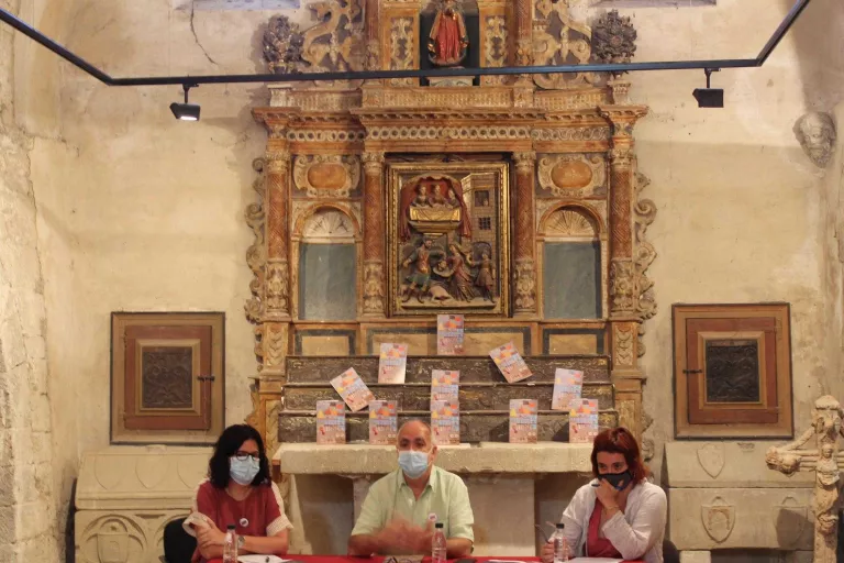Cervera manté la setmana cultural Isagoge i la Festa Major