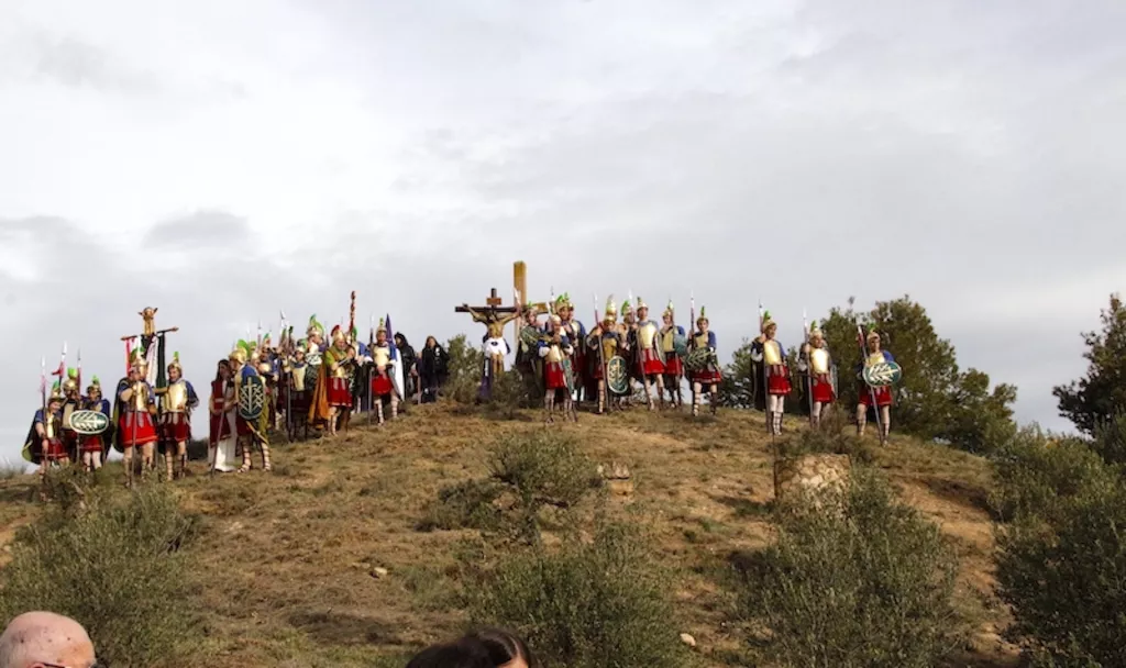 Alpicat celebra el Viacrucis, el principal acte de les celebracions religioses de la Setmana Santa