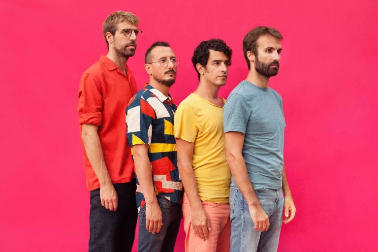 Els Manel actuaran a les Festes de la Tardor