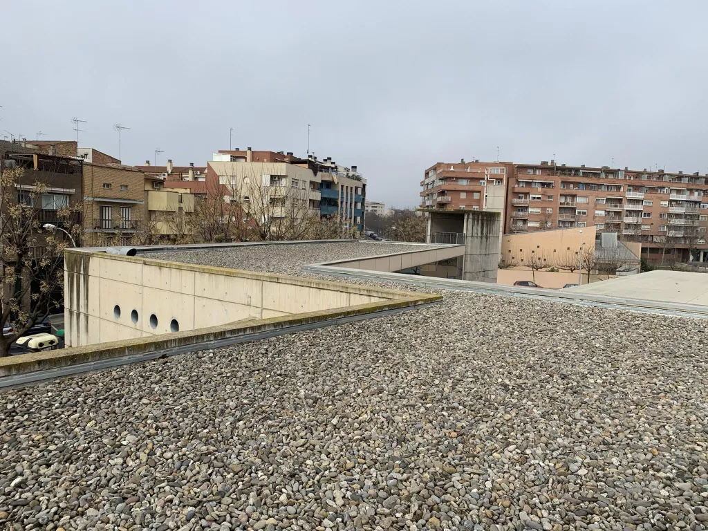Aprovada la instal·lació fotovoltaica per autoconsum amb 108 panells solars al Centre Cívic de Balafia