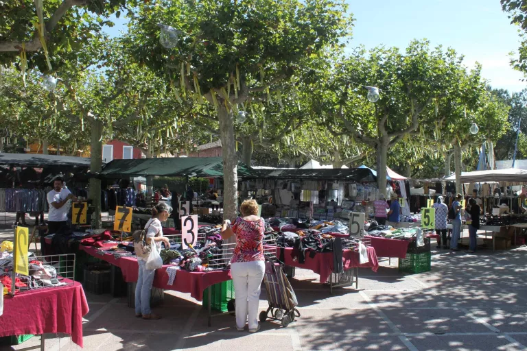 El mercat setmanal de Tàrrega recupera totes les parades la setmana vinent