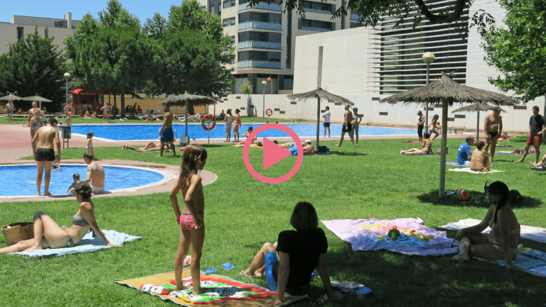 ⏯️ Veïns i veïnes de Lleida reclamen a la Paeria l'obertura de les piscines municipals