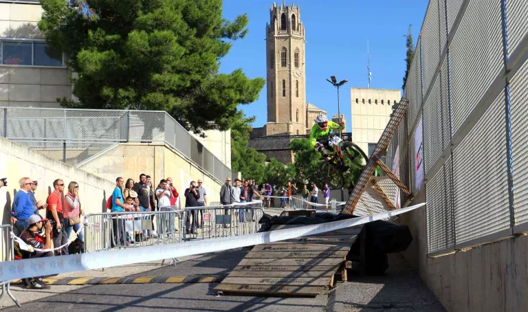 L’espectacularitat de la Lleida Down Town Internacional torna a la ciutat
