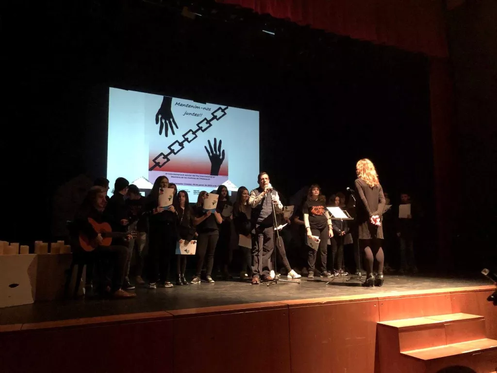 Homenatge a les víctimes de l'Holocaust