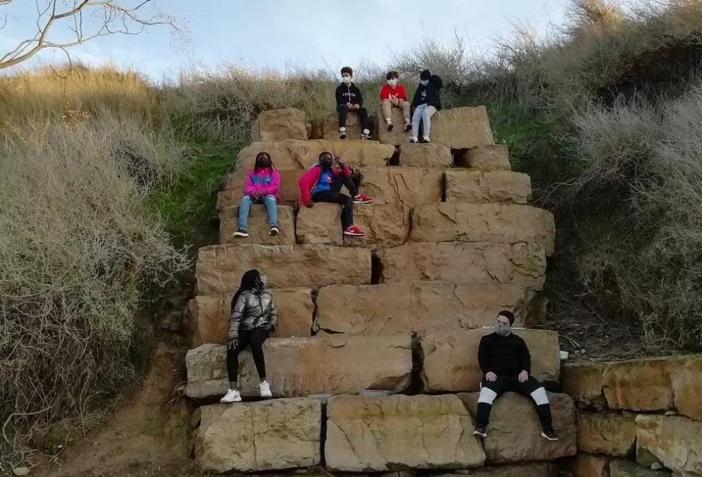 ⏯️ Joves de Lleida graven un videoclip contra el racisme, el 'bullying' i la intolerància
