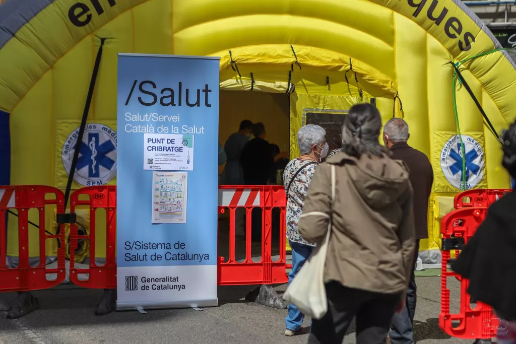 ⏯️ Llargues cues per fer-se una PCR al cribratge de la Zona Alta de Lleida