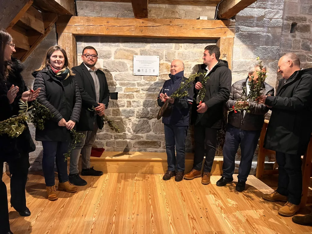 Bagergue inaugura el campanar de Sant Fèlix i gaudeix de les vistes de la Val d'Aran