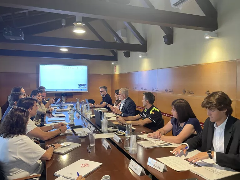 La Paeria posa la seguretat a debat amb un comitè d’experts que analitzarà casos com el del parc sobre les Vies