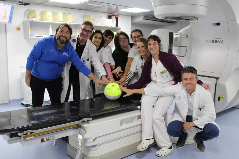 Partits de futbol solidaris amb el Servei d’Oncologia Radioteràpica de l'Arnau de Vilanova