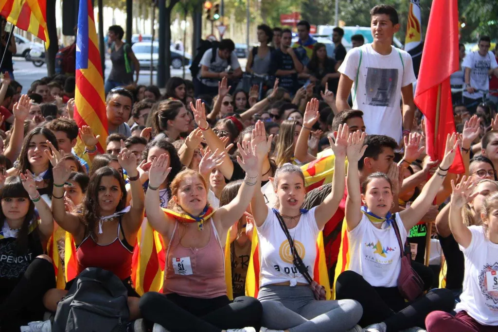 Més de 800 estudiants surten al carrer a Lleida i participaran al dispositiu unitari de l'1O