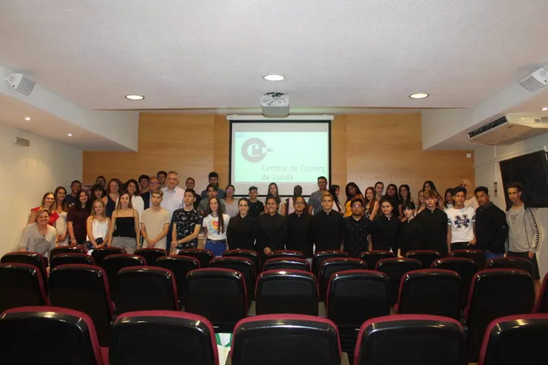 Més de 50 joves de 16 a 29 anys es formen gratuïtament en els cursos d'estiu del Campus Cambra