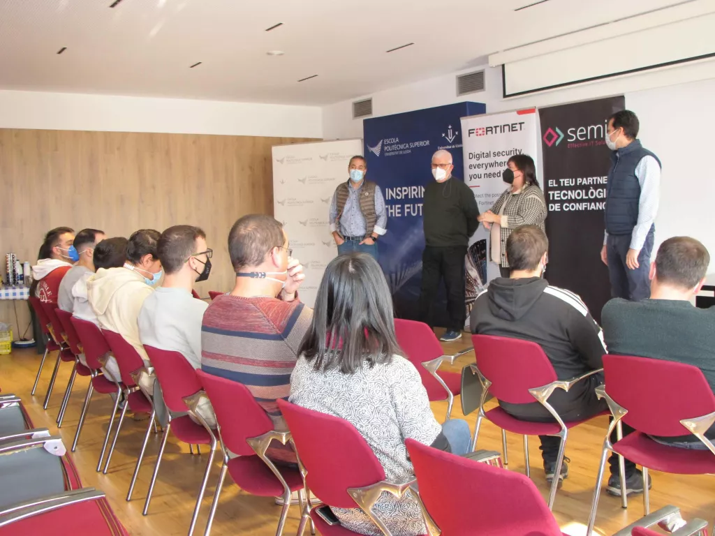 SEMIC i l'Escola Politècnica de la UdL finalitzen el primer curs en ciberseguretat