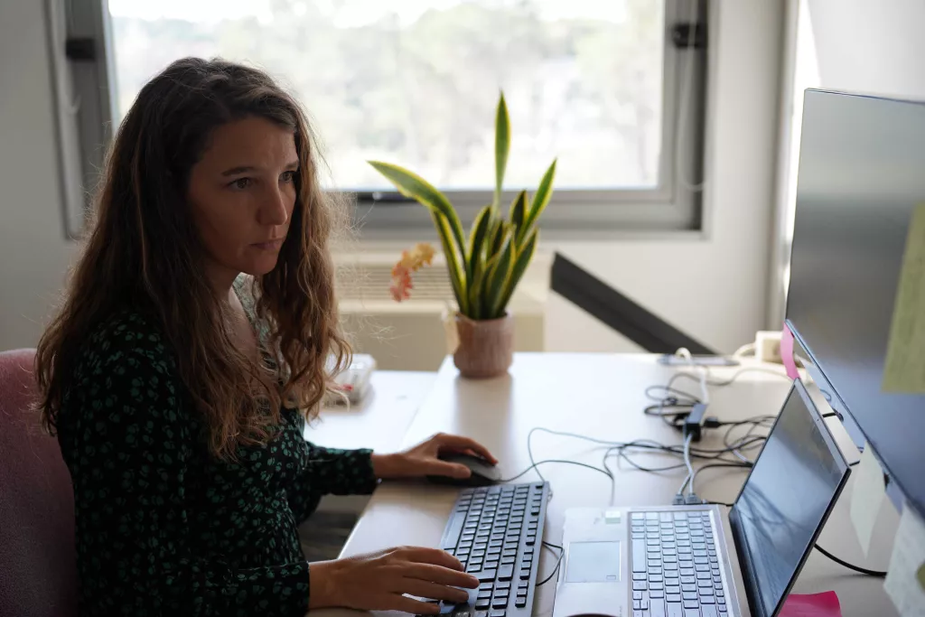 ⏯️ Alba Lanau: "La pobresa laboral la pateixen les llars monoparentals o famílies on només hi ha una persona treballant"