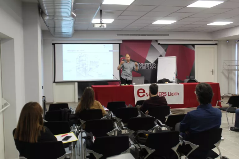 Formació gratuïta pels enginyers afectats per ERO o ERTO