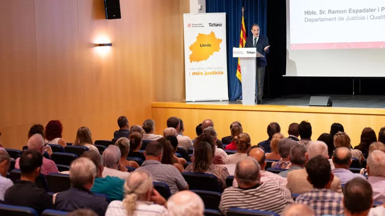Miralcamp acull una jornada formativa per a 200 jutges de pau
