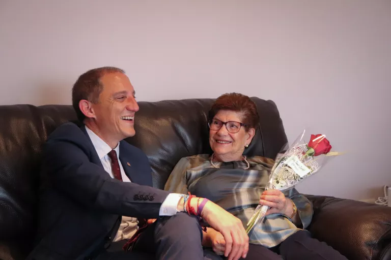 Roses contra l'Oblit per Sant Jordi