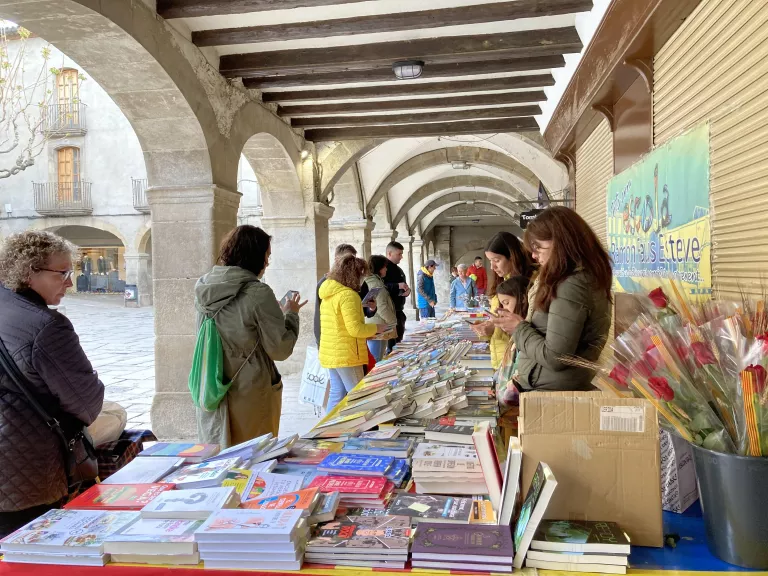 Sant Jordi omplirà Guissona de llibres, roses i cultura durant una setmana