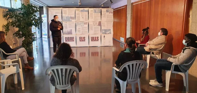 "Obre els ulls" recull en una mostra les diferents cares de la discriminació racista