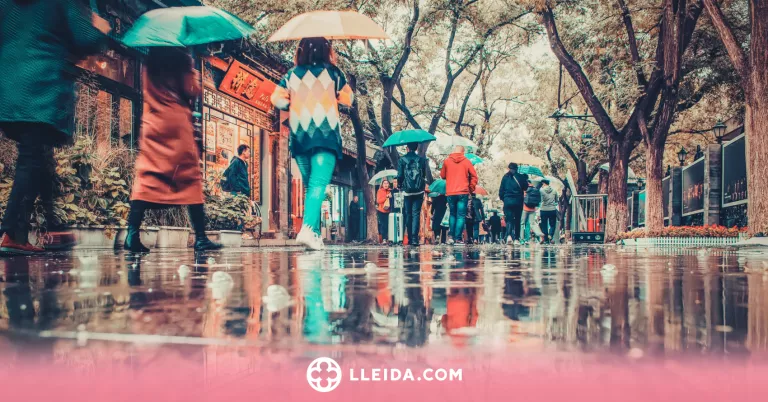 ℹ️ Plou menys ara que fa 109 anys?