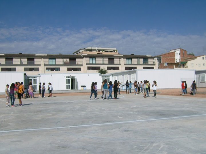 Dues menors de Torrefarrera van desaparèixer ahir de l'institut