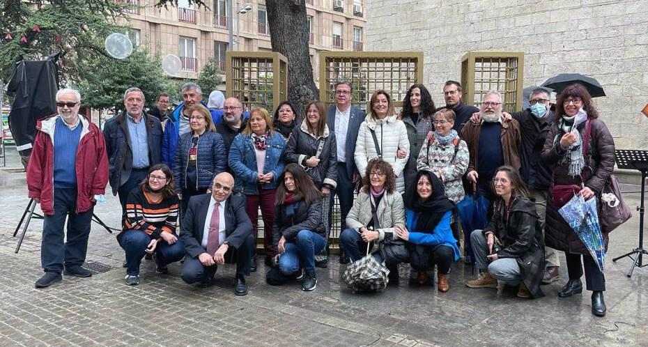 L'IEI celebra 80 anys amb una nova escultura que els lleidatans ompliran de cadenats