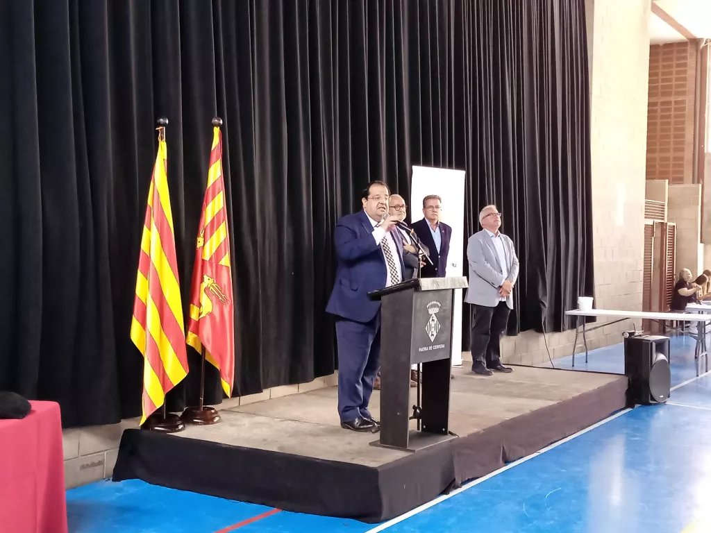 Cervera celebra la tradicional Diada de Sant Isidre amb 48 tractors i 2 carretes engalanades