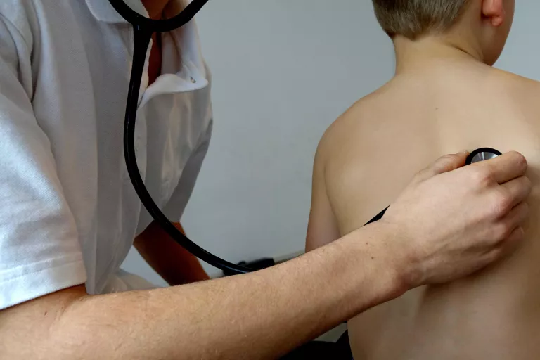 Què és la fibrosi quística i com podem tractar-la?
