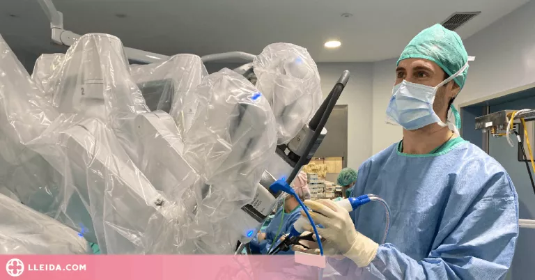 L'Hospital Arnau de Vilanova practica 50 cistectomies robòtiques en dos anys per tractar el càncer de bufeta