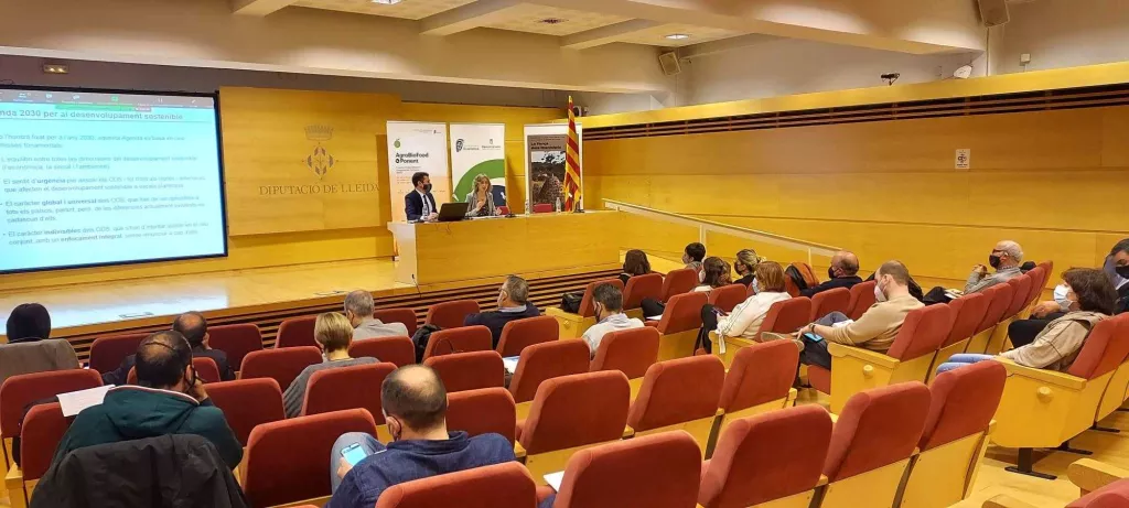 Jornada per impulsar i gestionar la transformació del model econòmic cap a l'economia verda