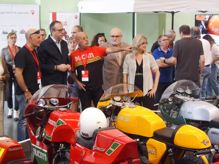 Èxit de públic en el cap de setmana de vehicles clàssics i antiguitats a Mollerussa