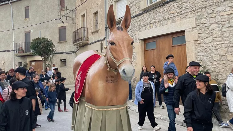 La Mulassa de Verdú s'estrena en la recuperada fira d'animals
