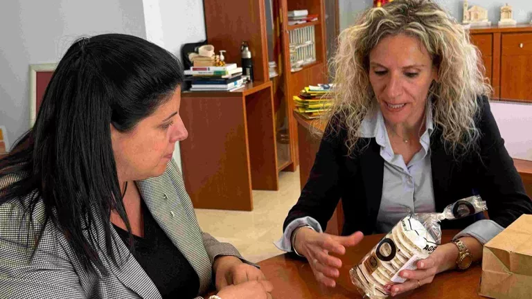 La delegada Núria Gil considera necessària l’ampliació del nou polígon d’Agramunt