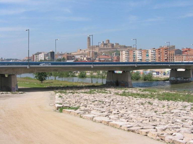 Talls de trànsit a Pardinyes aquest dilluns per la instal·lació de dos passos elevats i un reductor de velocitat