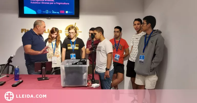 LleidaDrone Robòtics presenta la plataforma de control de robots agrícoles