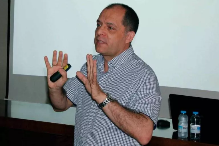 Un professor de la UdL, a la Comissió 'One Health' dels veterinaris catalans