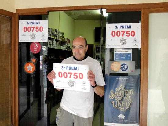 Un veí de Mollerussa compra les 36 sèries del tercer premi de la Rifa que han caigut al municipi