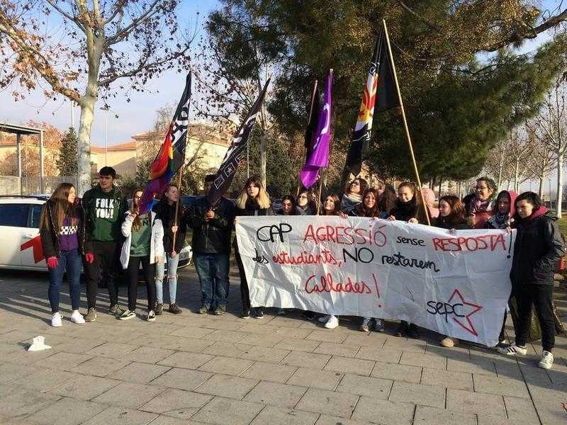 La multa de 417€ al professor homòfob del Gili "castiga però no canvia patrons mentals"