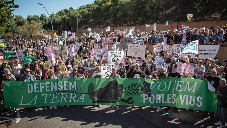 Clam social contra els macroprojectes energètics a Ponent